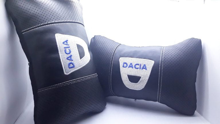 АВТО ВЪЗГЛАВНИЧКИ ДАЧИЯ/DACIA